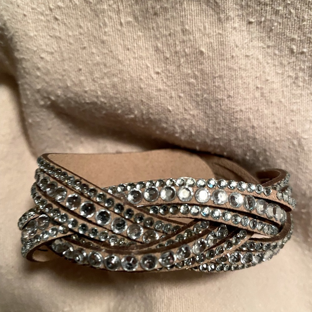 Leather and rhinestones bracelets